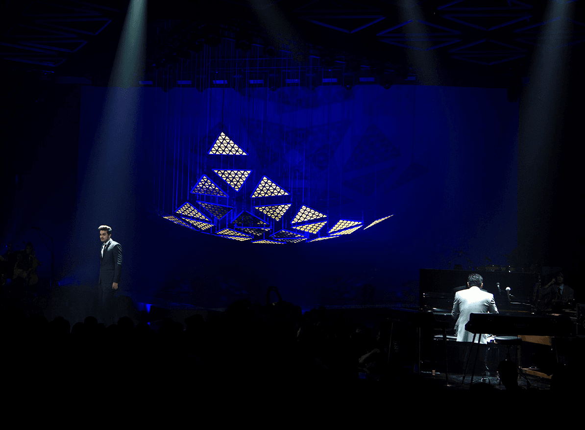 LUAN SANTANA - Image 7