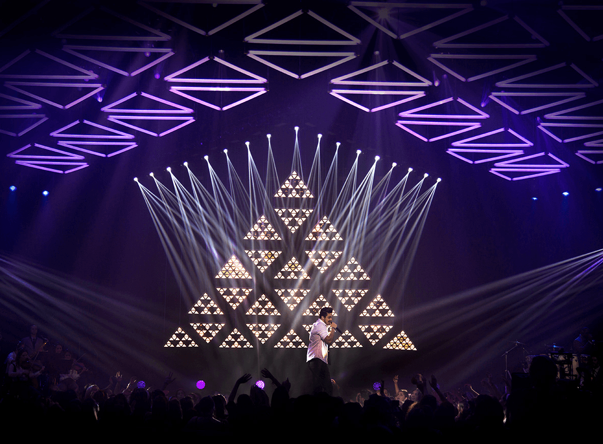 LUAN SANTANA - Image 9